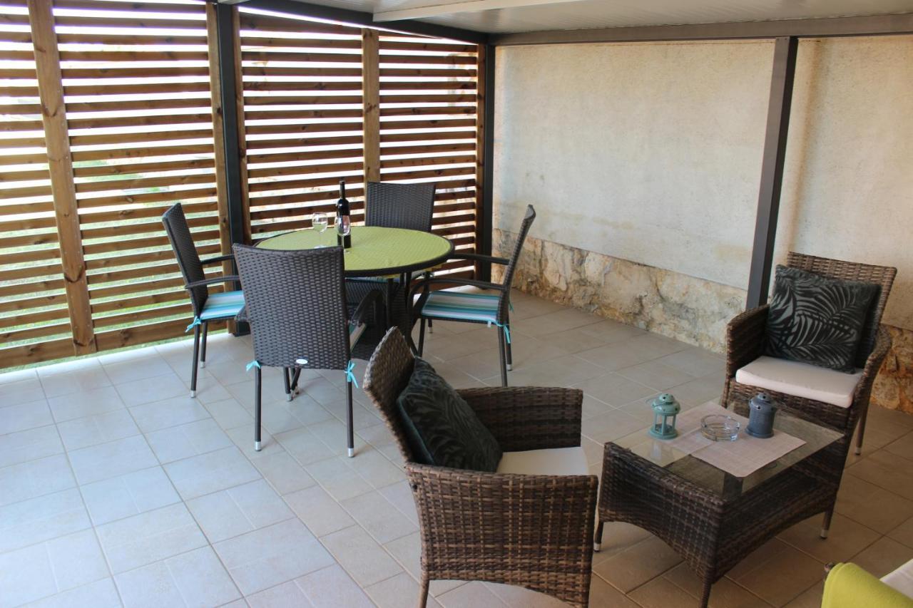 Apartments With A Parking Space Valbandon, Fazana - 7296 Štinjan Buitenkant foto